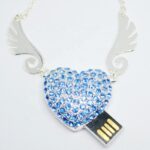 Crystal Love Shape USB