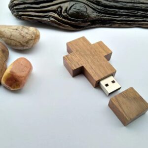 Stick Design 2.0 Interface Cross 16GB USB Flash Drive with Unique Wooden