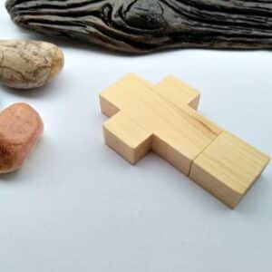 Unique Wooden USB Stick Design 2.0 Interface Cross