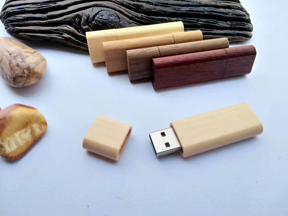 Thumb Drive Wooden Pen Style USB 2.0 U Disk with 1GB-64GB Storage