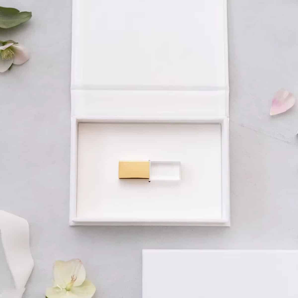 Golden Rose Glass Pendrive